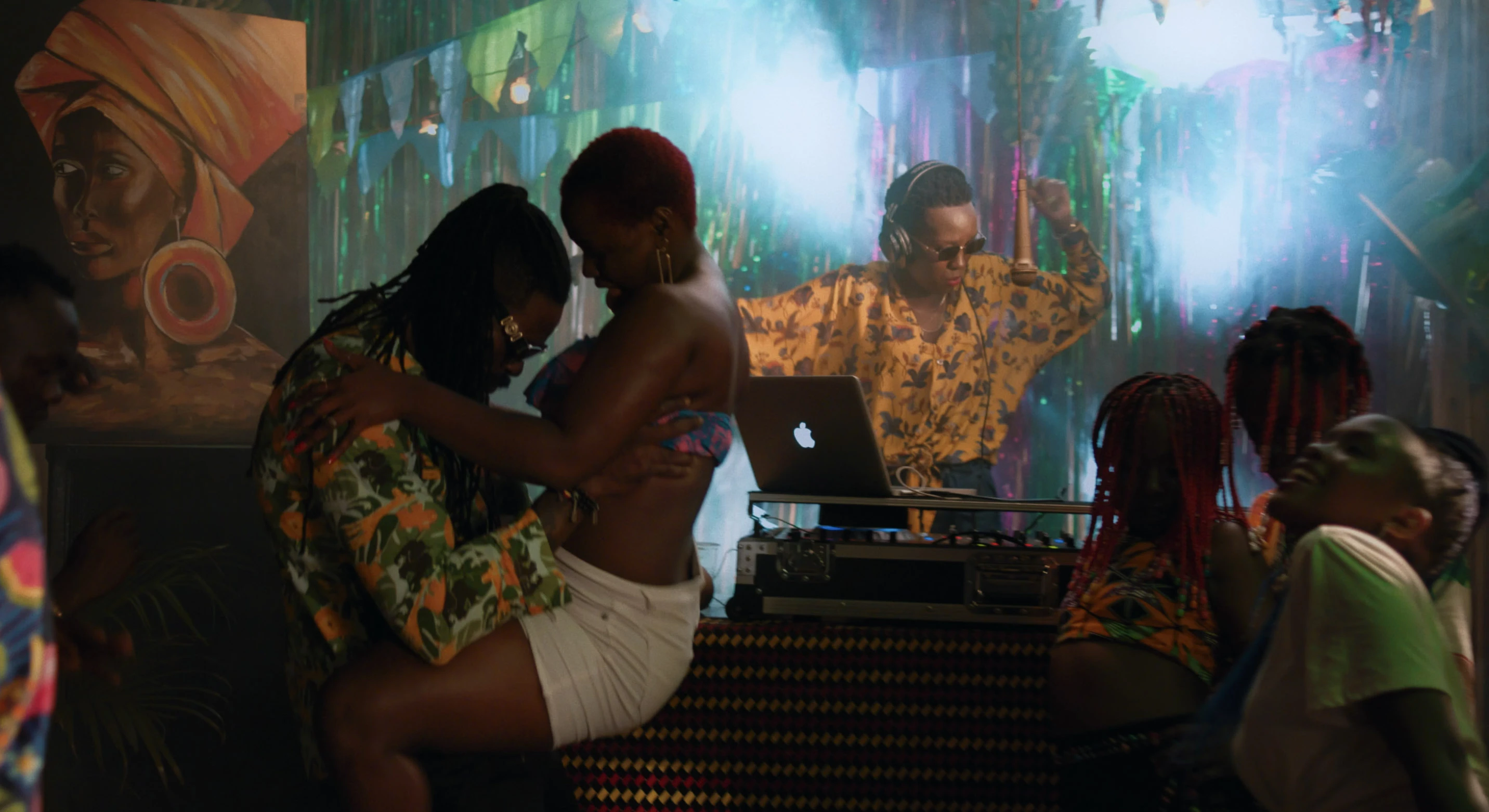 Talented Swangz Avenue Star ,Azawi releases Party Mood Video